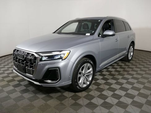 Used 2025 Audi Q7 3.0T Premium Plus AWD/4WD image 7