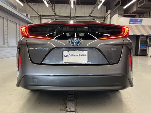 Used 2020 Toyota Prius Prime XLE image 6