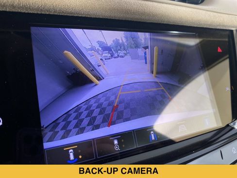 Certified 2023 Cadillac XT6 Sport w/ Platinum Package AWD/4WD image 7