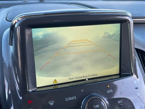 Used 2015 Chevrolet Volt Premium w/ Premium Trim Package image 18