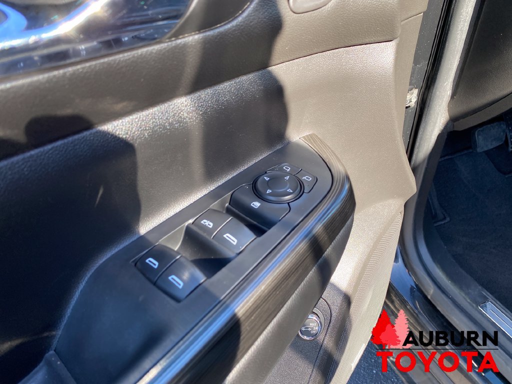 Used 2019 GMC Acadia SLT FWD image 10