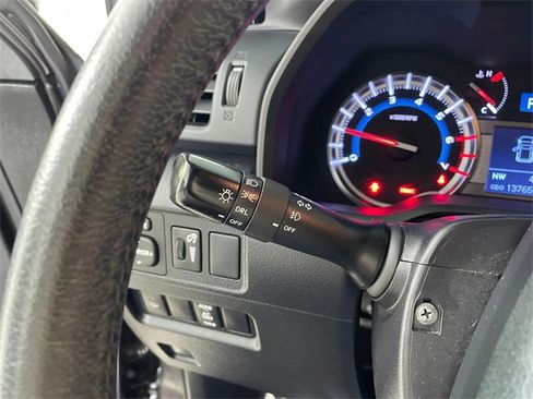 Used 2019 Toyota 4Runner SR5 Premium image 14