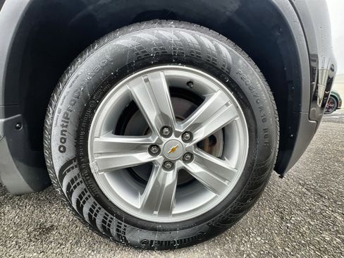 Used 2020 Chevrolet Trax LS w/ LPO, Protection Package FWD image 12