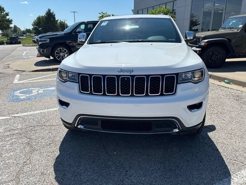 Used 2022 Jeep Grand Cherokee Limited AWD/4WD image 10