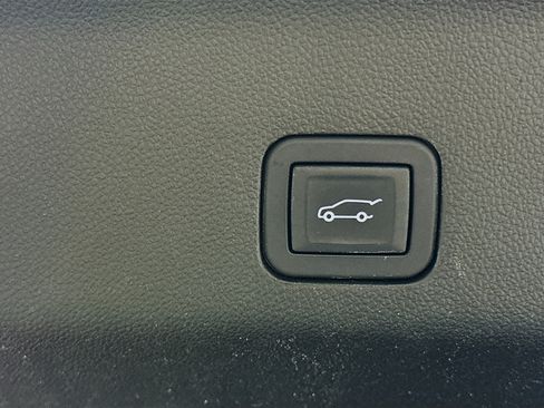 Used 2024 Chevrolet Tahoe Premier image 29