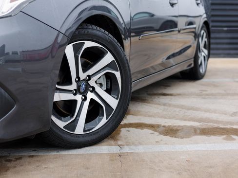 Used 2020 Subaru Legacy Limited image 12