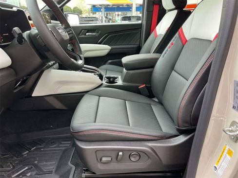 New 2026 GMC Canyon AT4X image 21