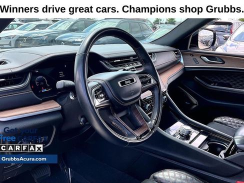Used 2021 Jeep Grand Cherokee L Summit w/ Advanced Protech Group IV AWD/4WD image 17