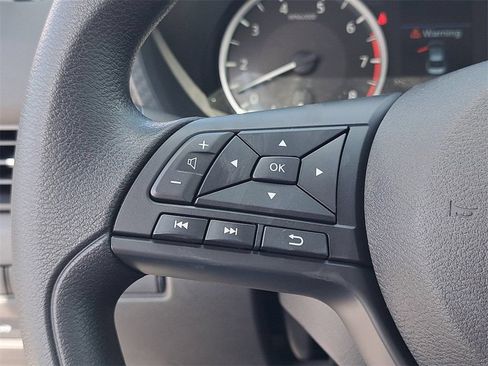 Certified 2025 Nissan Sentra S FWD image 40