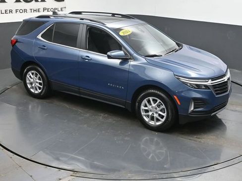 Used 2024 Chevrolet Equinox LT w/ LPO, Floor Liner Package image 39