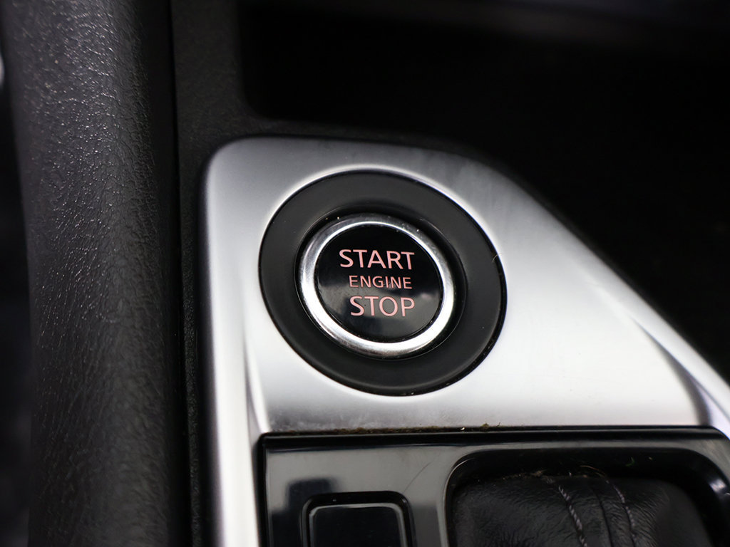 Used 2025 Nissan Sentra SV FWD image 36