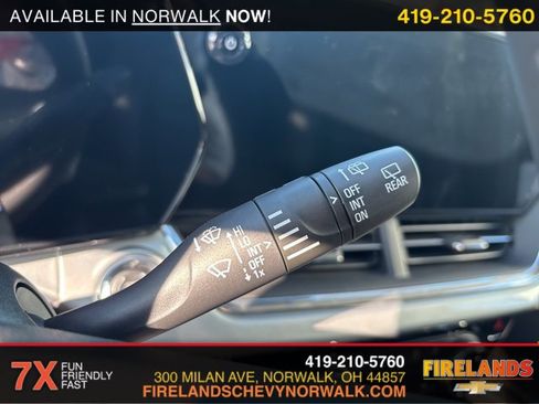 New 2025 Chevrolet Trax LT w/ Sunroof Package image 20