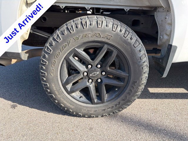 Used 2022 Chevrolet Silverado 1500 Custom Trail Boss w/ LPO, Dark Essentials Package AWD/4WD image 24