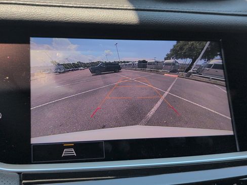 Certified 2024 Cadillac XT6 Luxury w/ LPO, Floor Liner Package AWD/4WD image 21