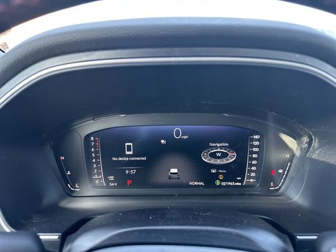 Certified 2025 Honda Pilot Black Edition image 25