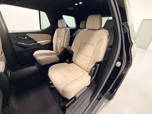 Certified 2023 Chevrolet Traverse LT w/ LT Premium Package image 26