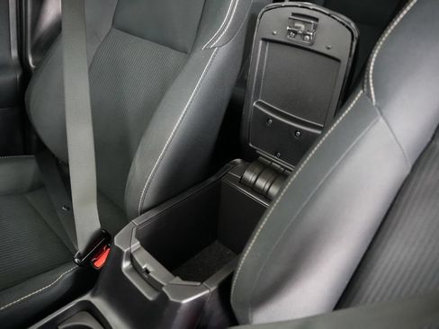 Used 2013 Toyota RAV4 XLE AWD/4WD image 30