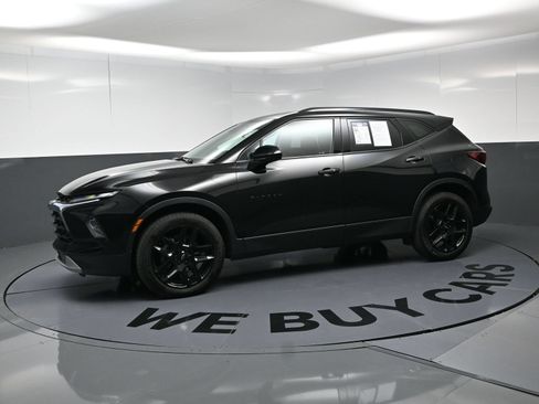 Used 2024 Chevrolet Blazer LT w/ Convenience Package FWD image 6