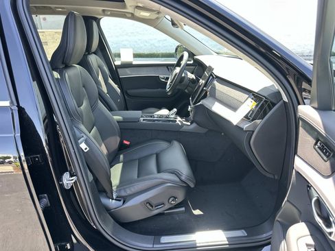 New 2026 Volvo XC90 T8 Ultra w/ Lounge Package AWD/4WD image 18