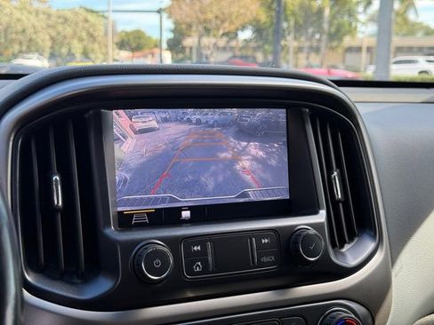 Used 2020 Chevrolet Colorado Z71 image 33