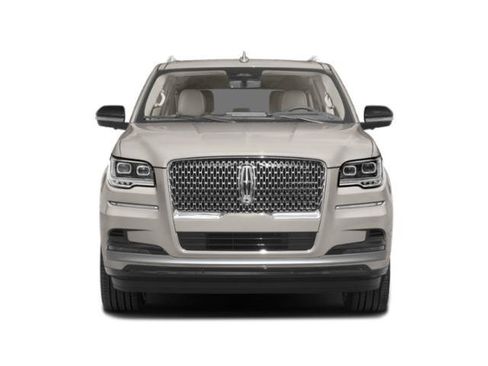 Used 2023 Lincoln Navigator L Reserve RWD image 4