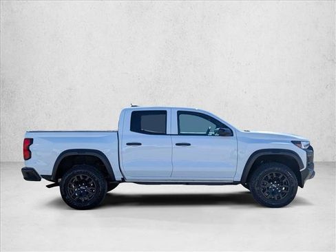 Used 2023 Chevrolet Colorado Trail Boss w/ Advanced Trailering Package AWD/4WD image 4