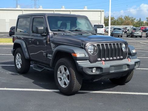 Used 2020 Jeep Wrangler Sport image 3