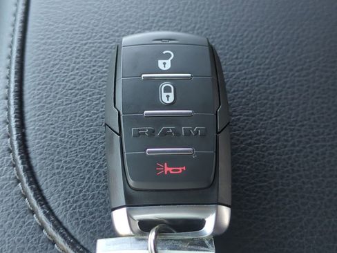 New 2025 RAM 2500 Tradesman AWD/4WD image 31