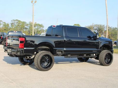 Used 2023 Ford F250 Lariat w/ Sport Appearance Package image 13