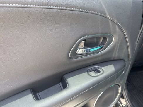 Used 2021 Honda HR-V EX-L image 21