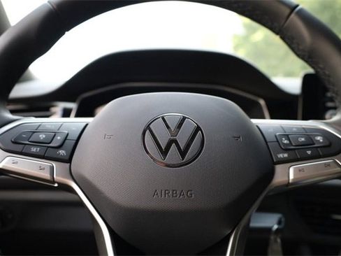 New 2025 Volkswagen Jetta Sport image 9