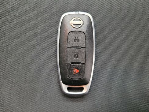 Used 2023 Nissan Rogue S FWD image 32