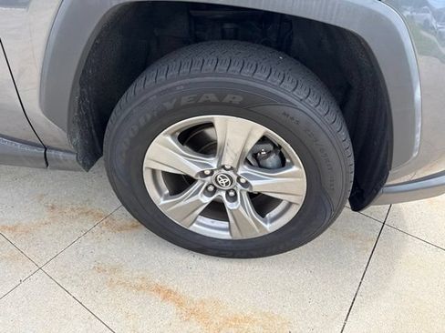 Used 2024 Toyota RAV4 XLE AWD/4WD image 9