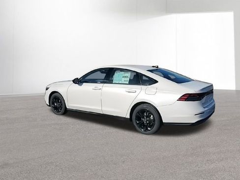 New 2025 Honda Accord SE image 6