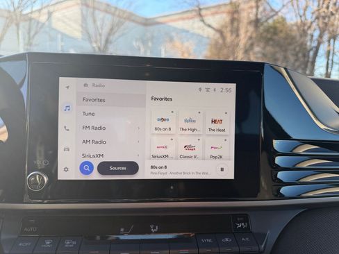 Used 2025 Toyota Camry LE image 21