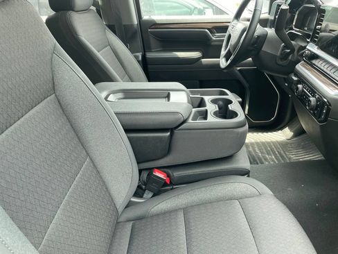 Used 2026 Chevrolet Silverado 1500 RST AWD/4WD image 8