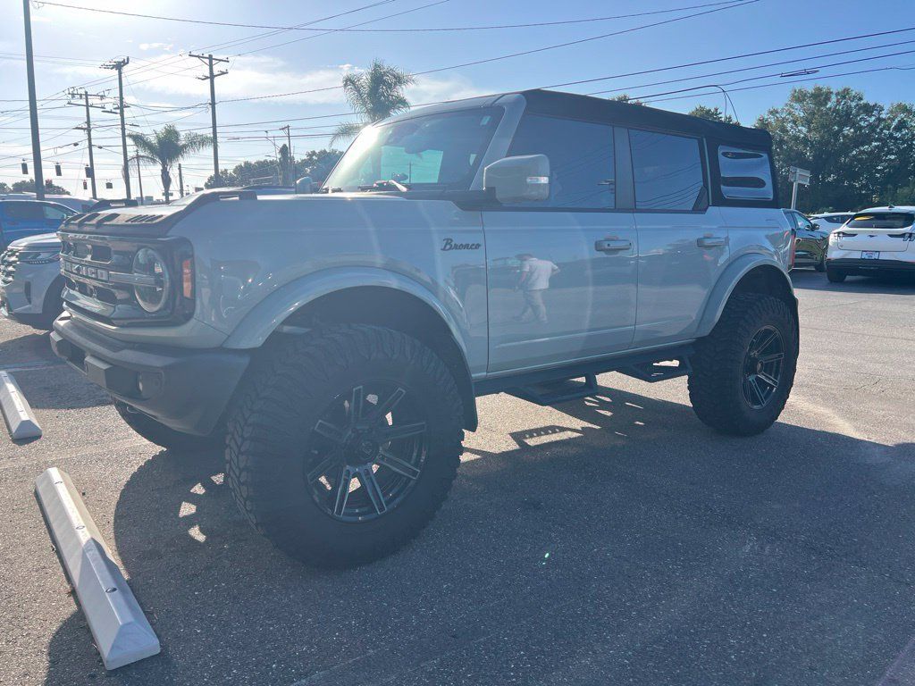 Used 2024 Ford Bronco Outer Banks AWD/4WD image 3