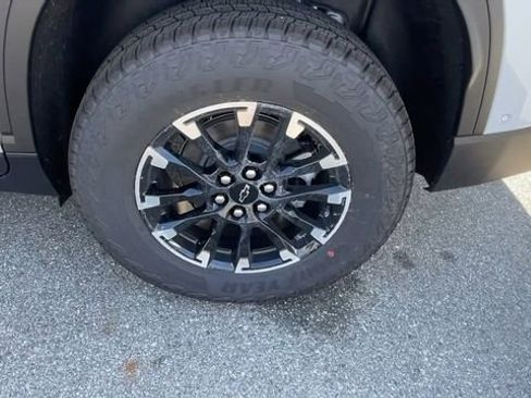 New 2026 Chevrolet Traverse Z71 w/ Enhanced Driving Package image 29