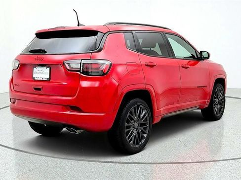 Used 2022 Jeep Compass Limited w/ (RED) Package AWD/4WD image 5