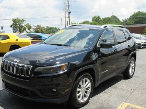 Used 2019 Jeep Cherokee Latitude w/ Popular Appearance Group FWD image 4