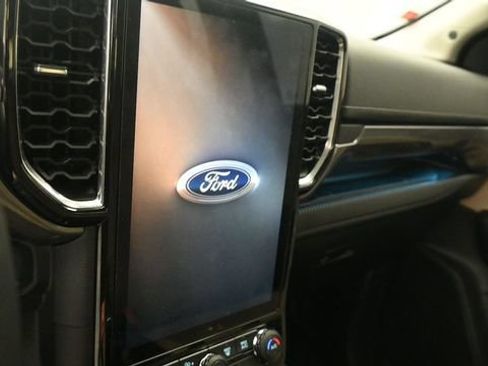 Certified 2025 Ford Ranger Lariat w/ FX4 Off-Road Package AWD/4WD image 16