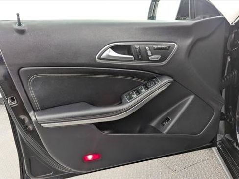 Used 2018 Mercedes-Benz CLA 250 image 13