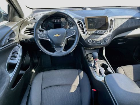 Used 2024 Chevrolet Malibu RS FWD image 22