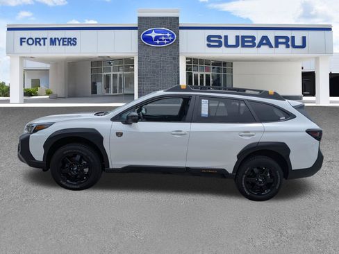 Used 2025 Subaru Outback Wilderness AWD/4WD image 7