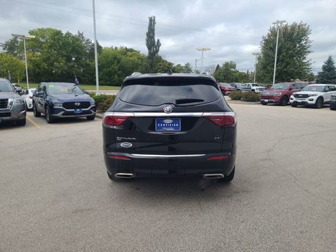 Used 2023 Buick Enclave Essence image 7
