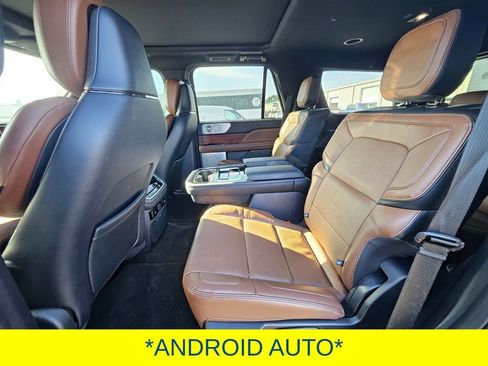 Used 2023 Lincoln Navigator Reserve image 16