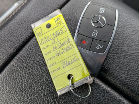 Used 2021 Mercedes-Benz GLS 450 4MATIC image 19