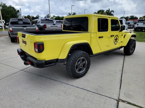 Used 2023 Jeep Gladiator Rubicon w/ Trailer Tow Package AWD/4WD image 5