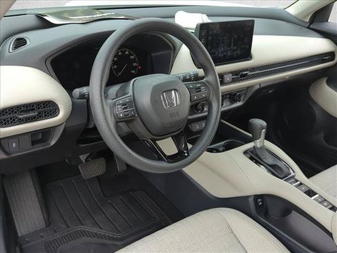 Certified 2026 Honda HR-V LX image 10