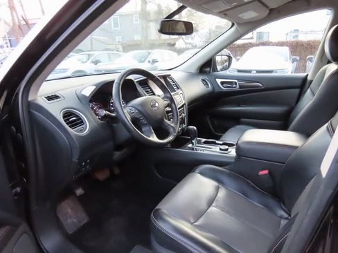 Used 2019 Nissan Pathfinder SL w/ Rock Creek Edition image 2